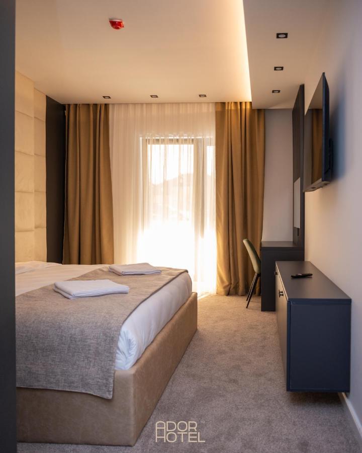 Ador Hotel North Mitrovica Экстерьер фото